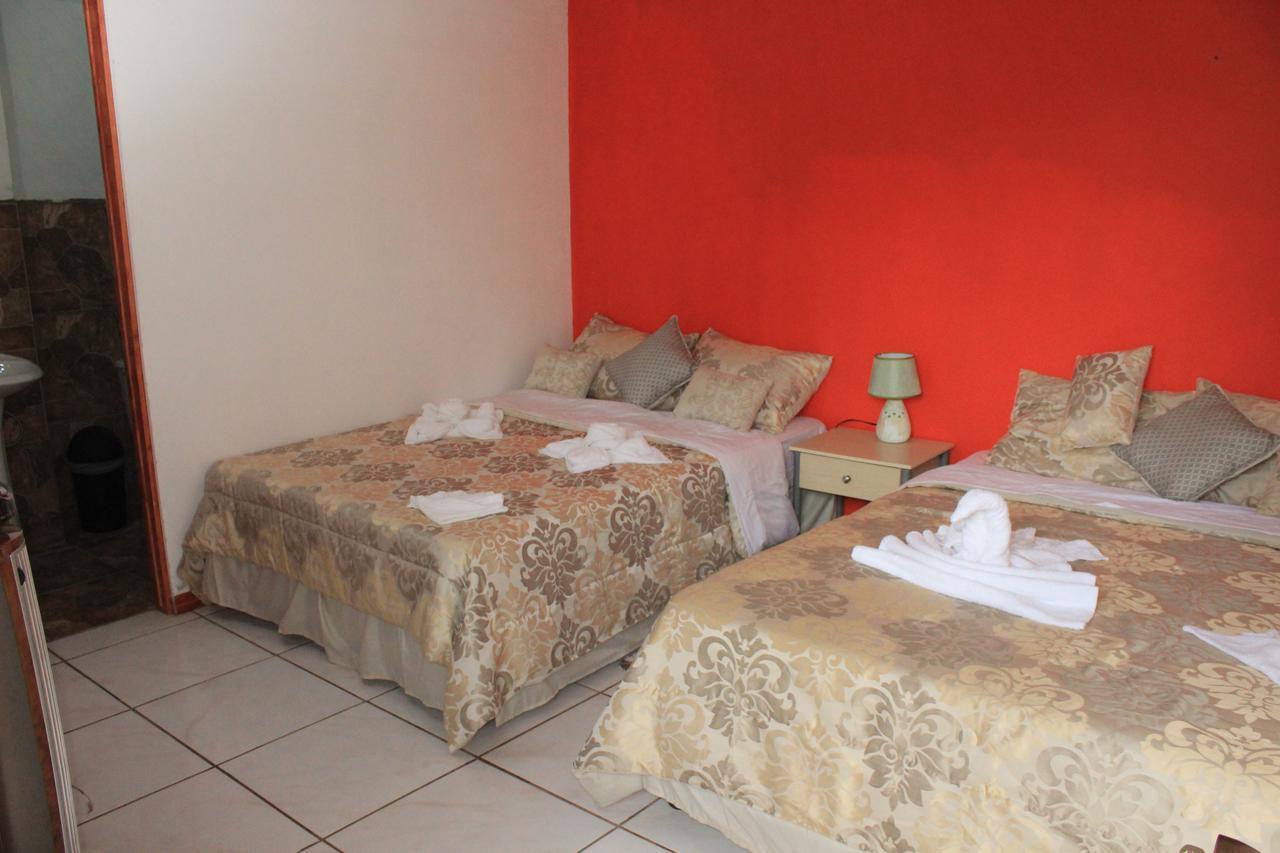 Hotel Your House Rio Segundo Екстер'єр фото